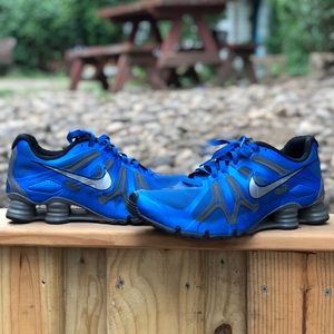 Nike shoxx 10.5 preowned no box . Worn twice.